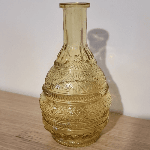Vase jaune